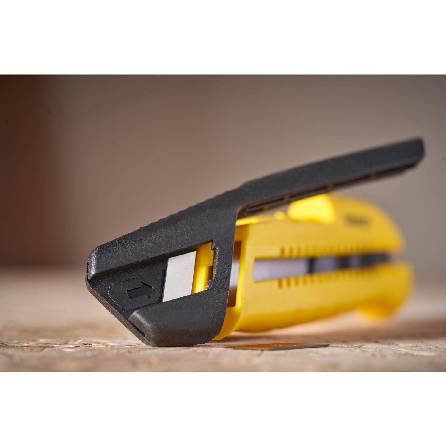 Stanley 6.29 in. Sliding Snap Knife Black/Yellow 1 pc