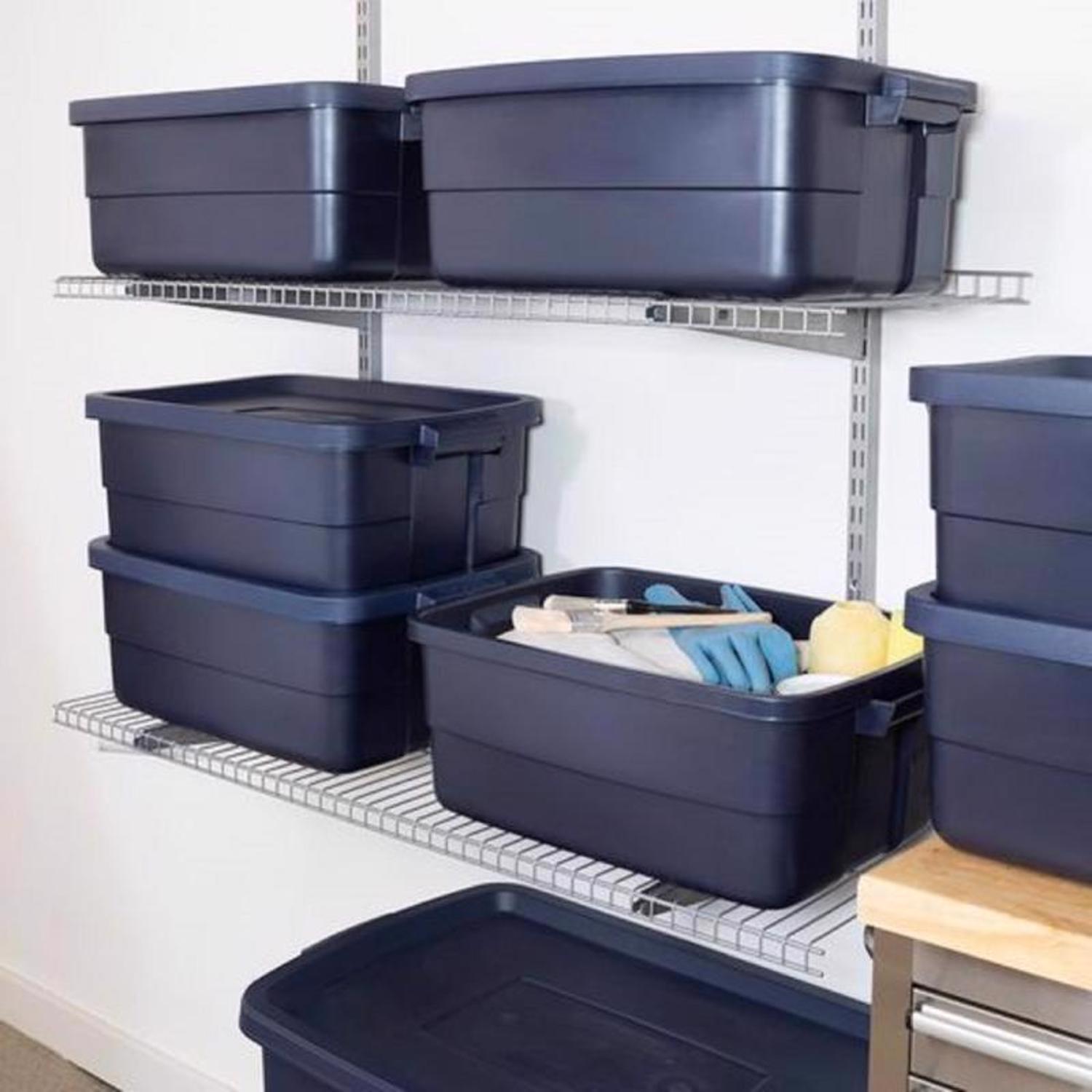 Rubbermaid Roughneck 10 gal Navy Storage Box 8.875 in. H X 15.875 in. W X 23.875 in. D Stackable