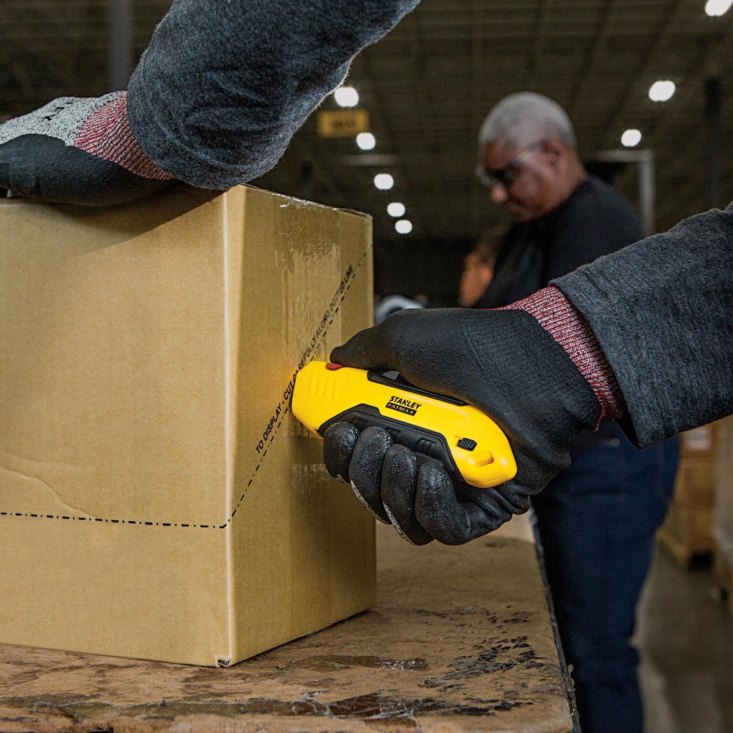Stanley Fatmax Self-Retracting Squeeze Auto Retract Safety Knife Black/Yellow 1 pc