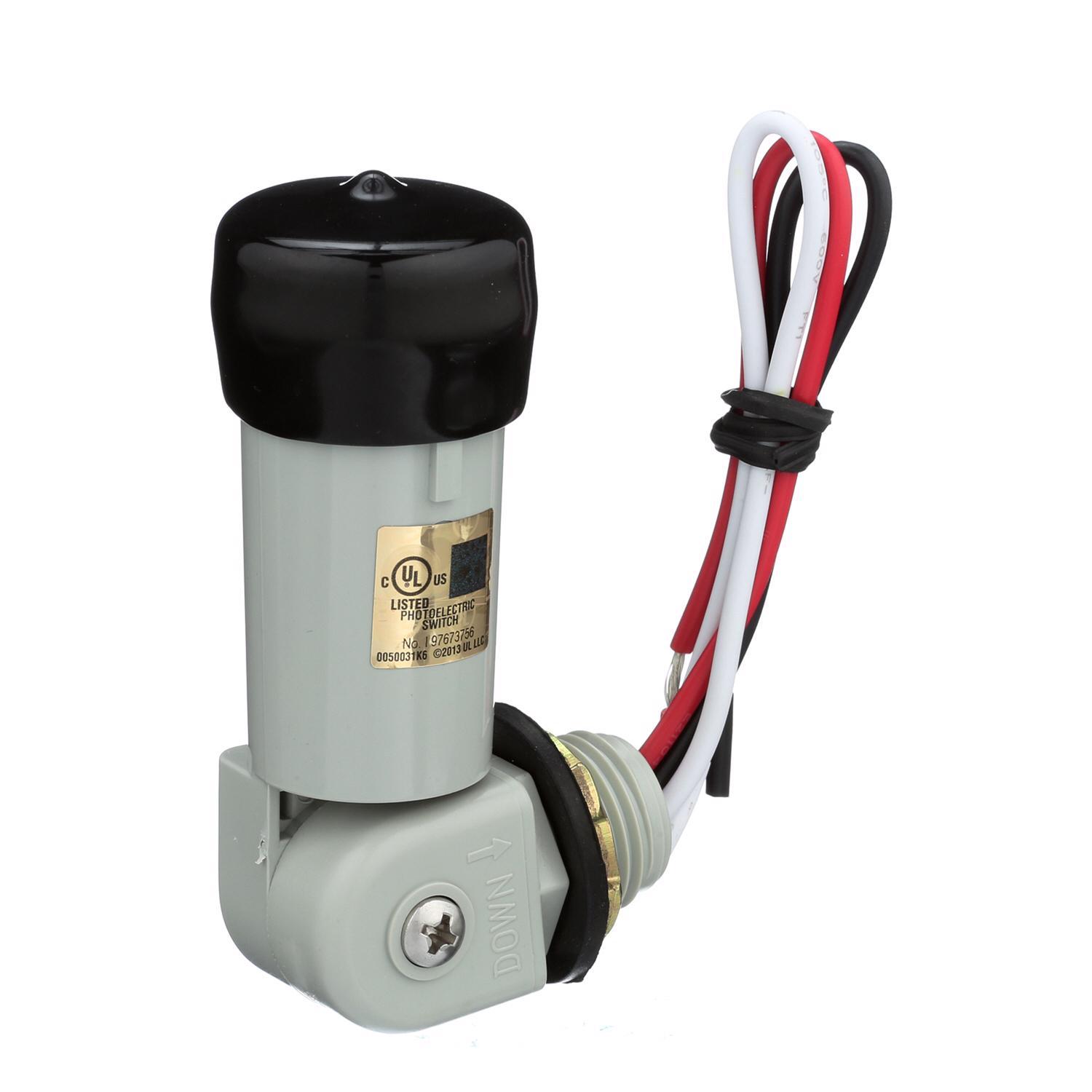 Amertac Black Photoelectric Swivel Eye Light Control 1 pk