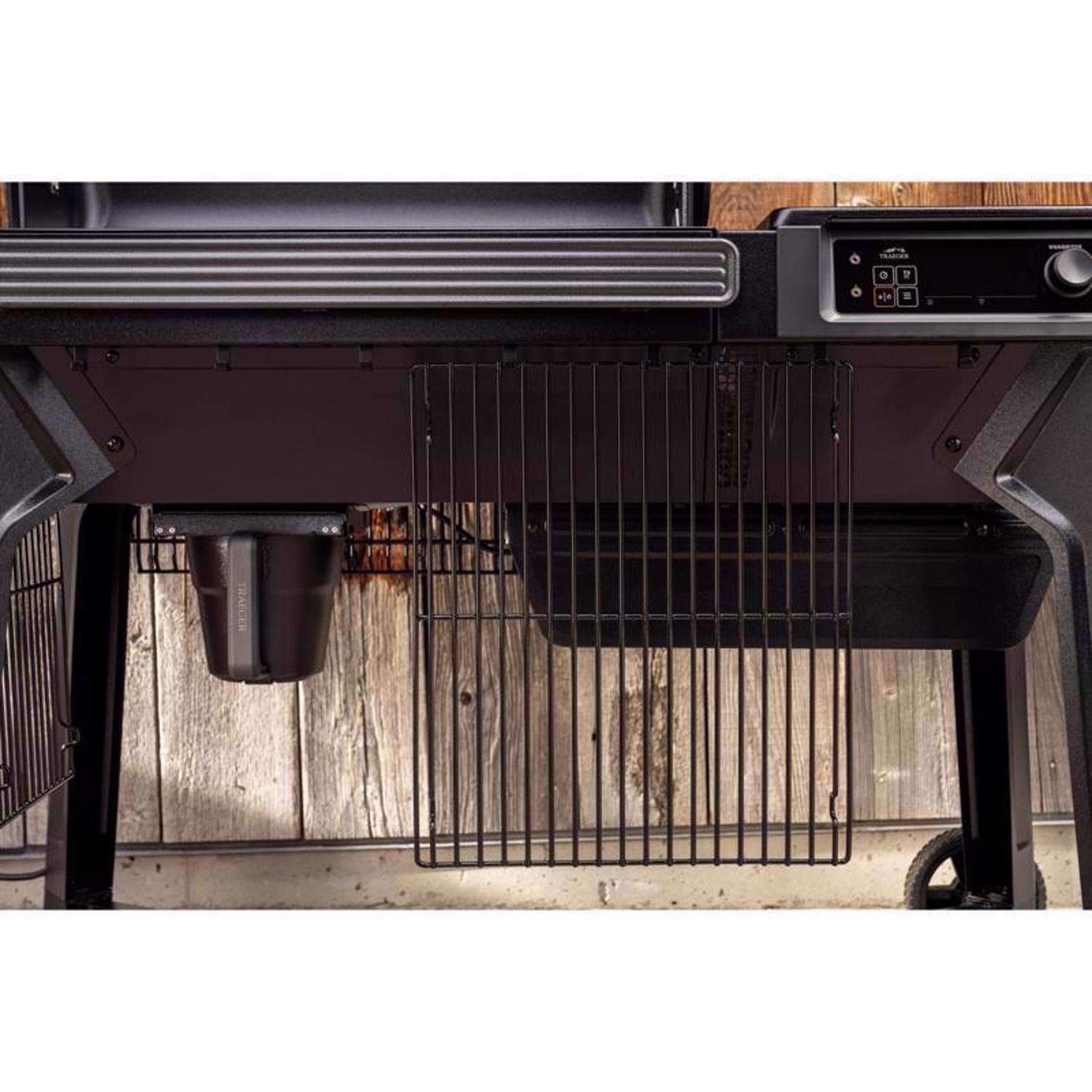 Traeger Woodridge Wood Pellet WiFi Grill Black