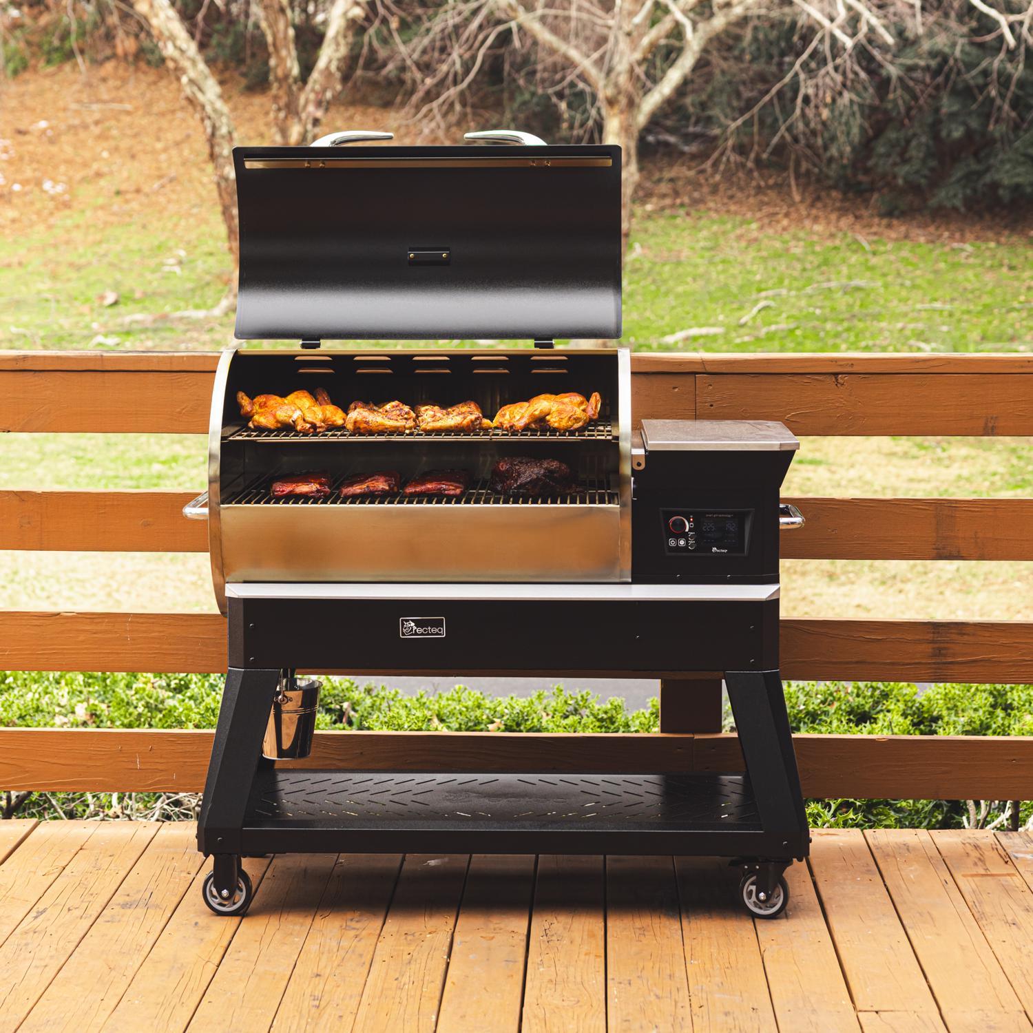 Recteq Backyard Beast 1200 Wood Pellet WiFi Grill and Smoker Black/Silver