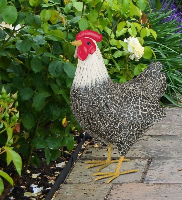 Regal Art & Gift Murray Hen Deco