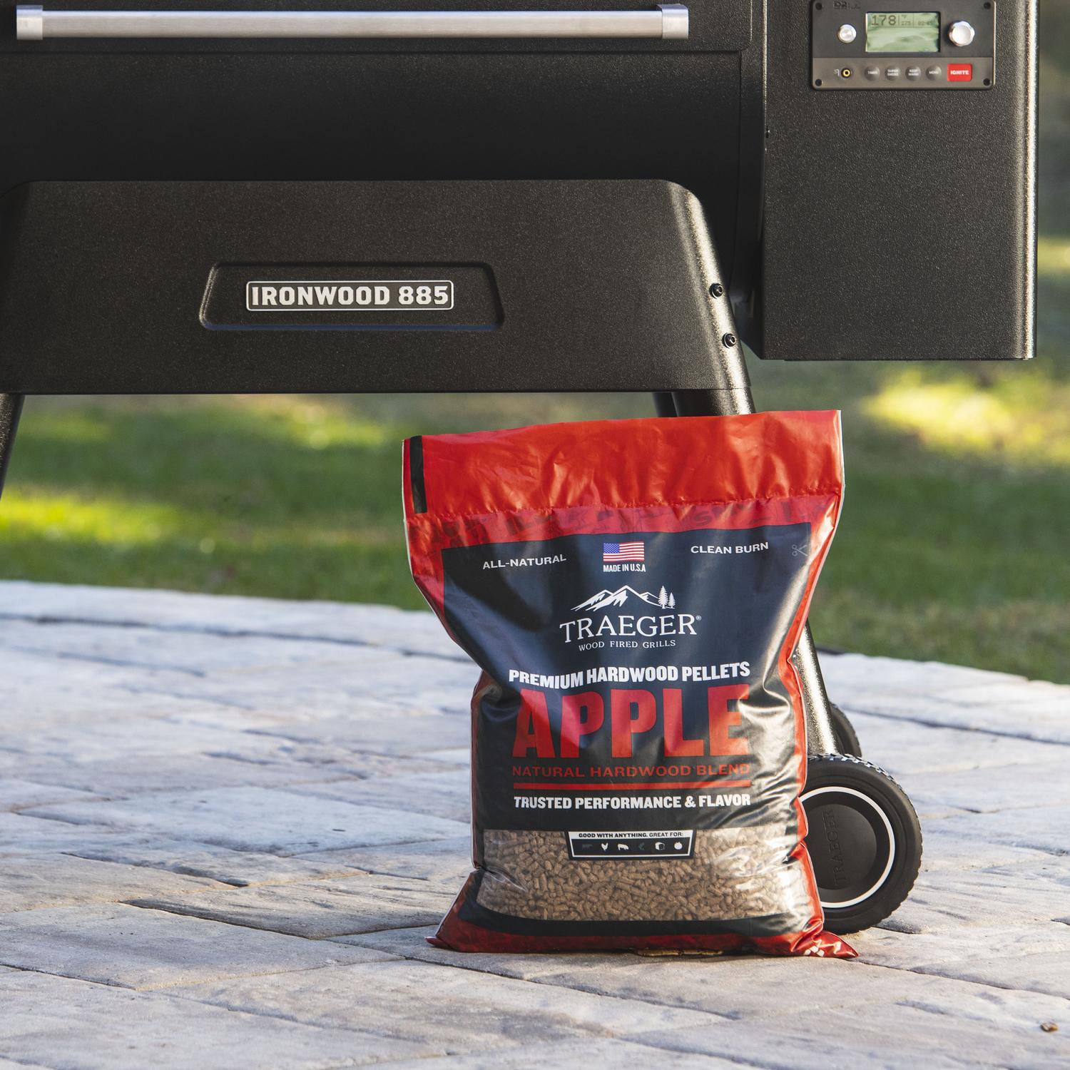 Traeger Premium All Natural Apple Hardwood Pellets 20 lb