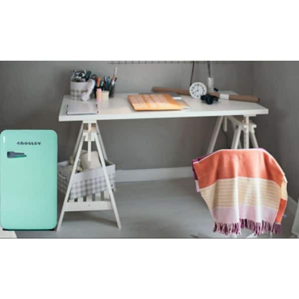 Crosley Classic Series 3.2 Cuft 1-Door Compact Refrigerator Retro Mint Green
