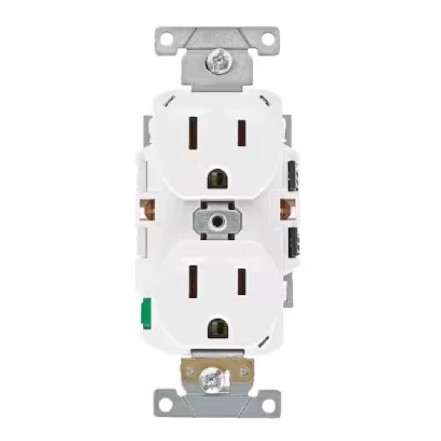 Leviton Lever Edge 15 amps 125 V White Outlet 1 pk