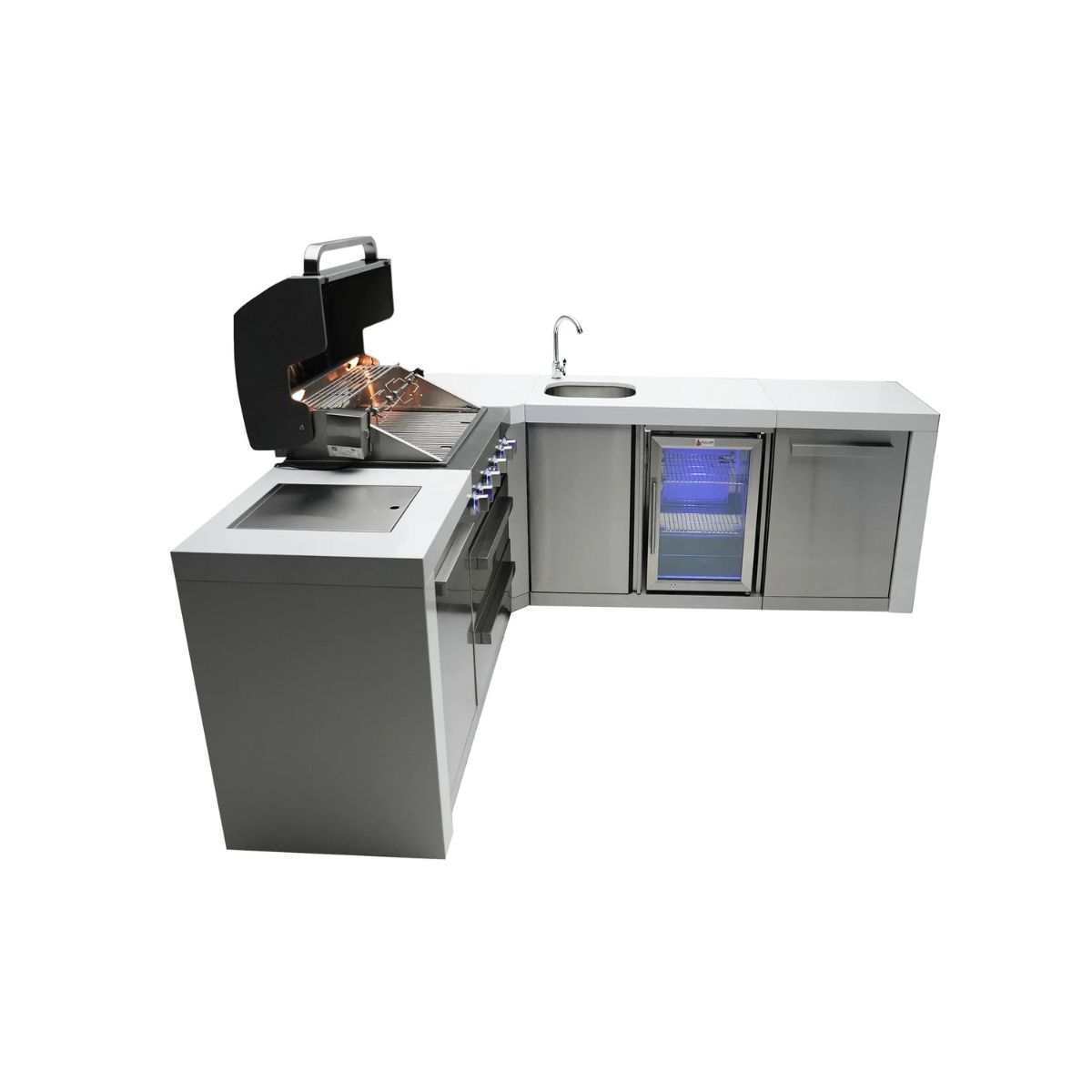 Mont Alpi 4-Burner Deluxe island with a 90-degree corner and beverage center