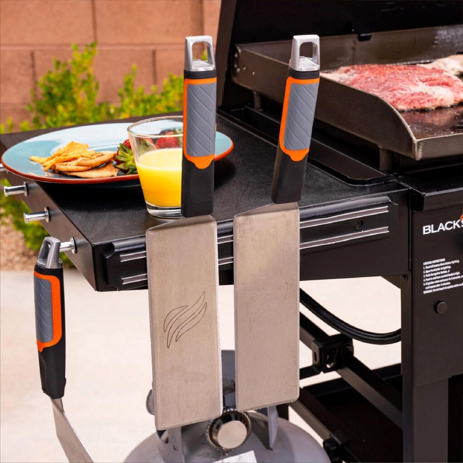Blackstone Signature Stainless Steel Black/Silver Grill Spatula 1 pc