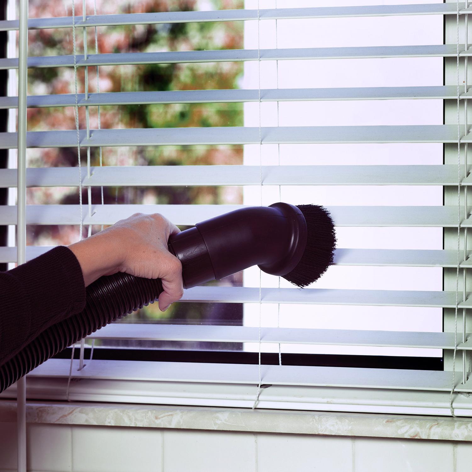 Craftsman 5 in. L X 5 in. W X 2-1/2 in. D Dusting Brush 1 pc