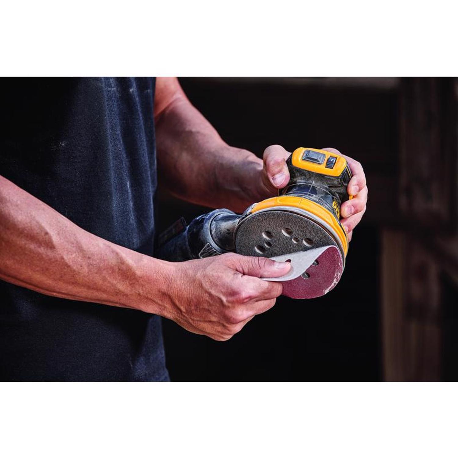 DeWalt 20V MAX XR Cordless 5 in. Brushless Random Orbit Sander Tool Only