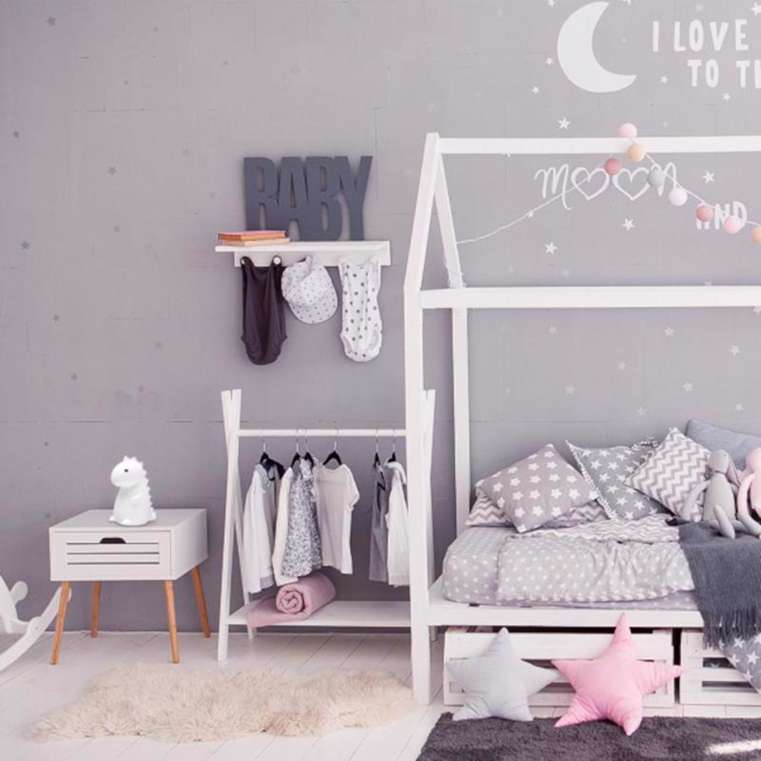 Globe Electric Manual Battery Powered Dinosaur LED Night Light