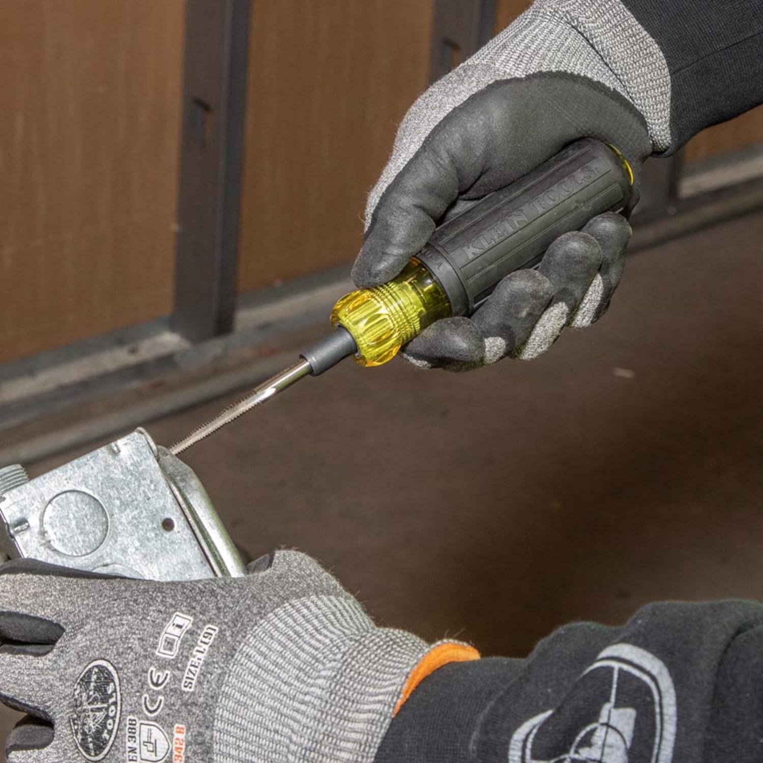 Klein Tools Steel SAE 6-in-1 Tapping Tool 6-32, 8-32, 10-32, 10-24, 12-24, 1/4-20, 7-3/4 1 pc