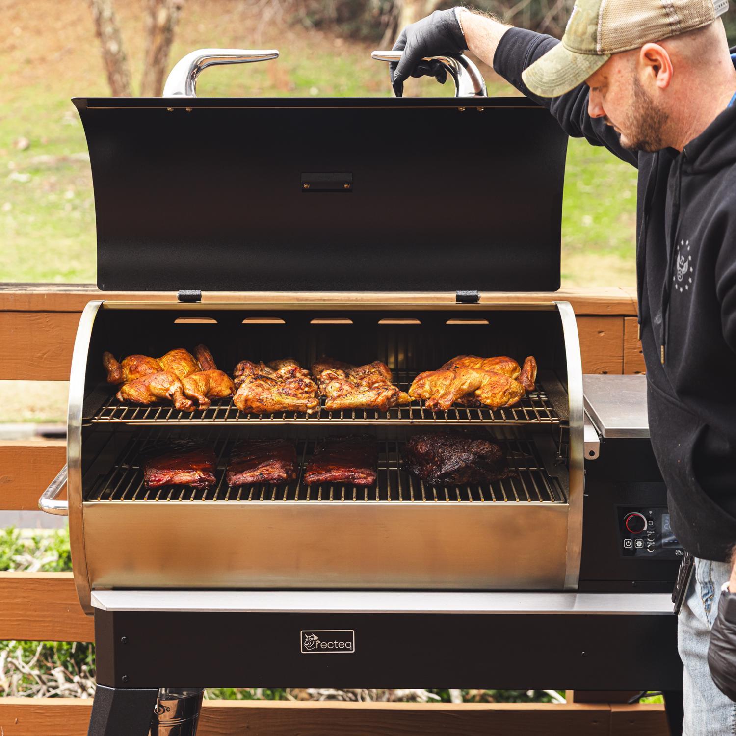 Recteq Backyard Beast 1200 Wood Pellet WiFi Grill and Smoker Black/Silver