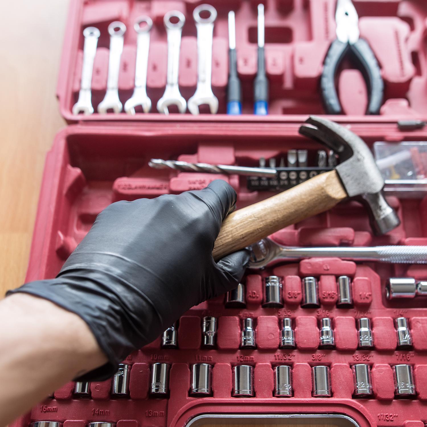 Gloveworks Nitrile Disposable Gloves Medium Black Powder Free 100 pk