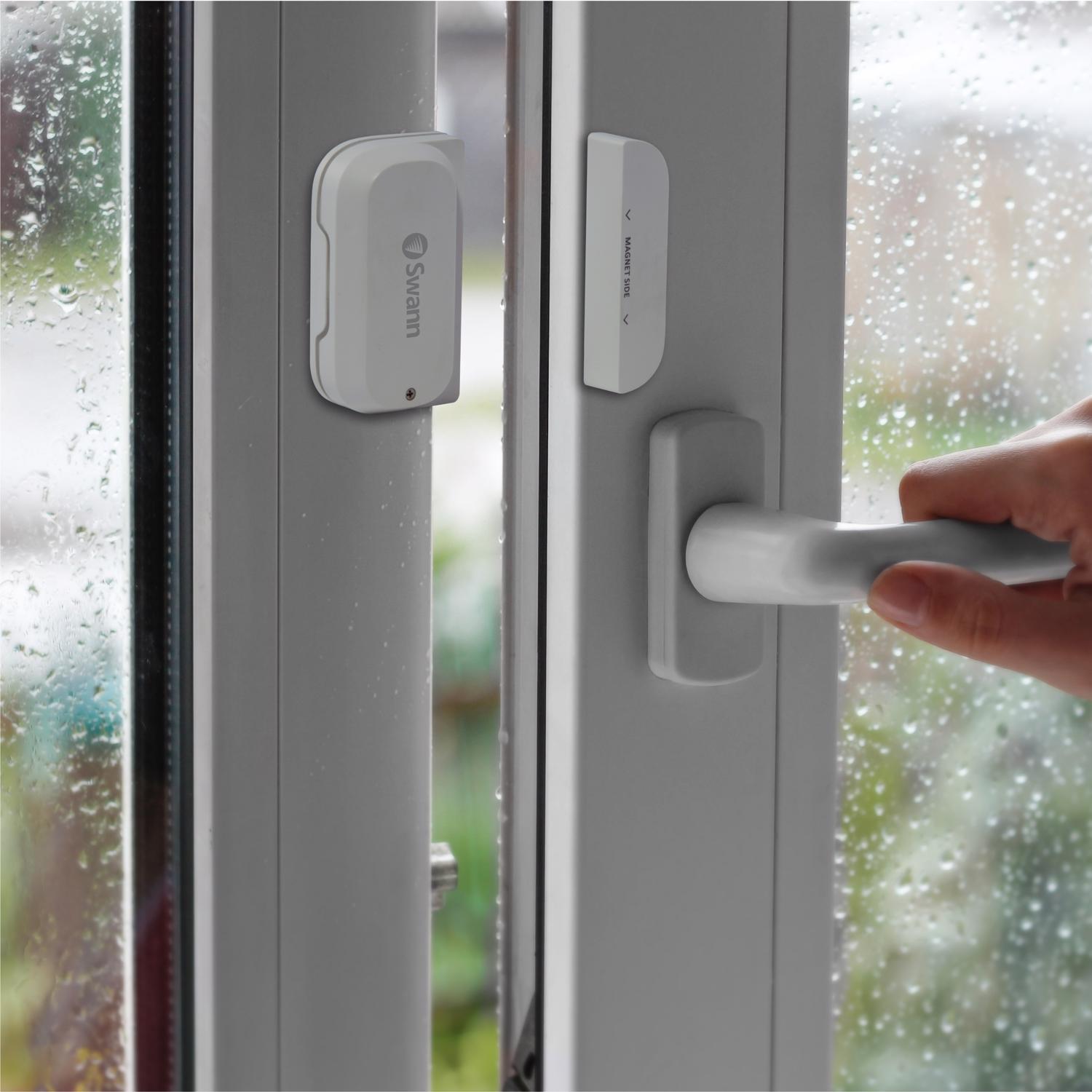 Swann Battery Powered Indoor and Outdoor White Smart-Enabled Door and Window Sensor